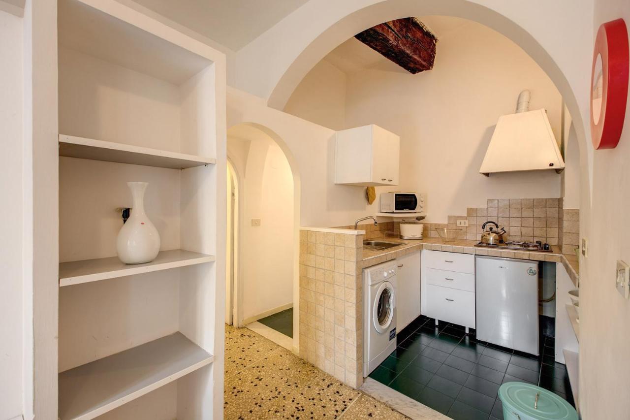 Rr Apartments Campo Dei Fiori Róma Kültér fotó