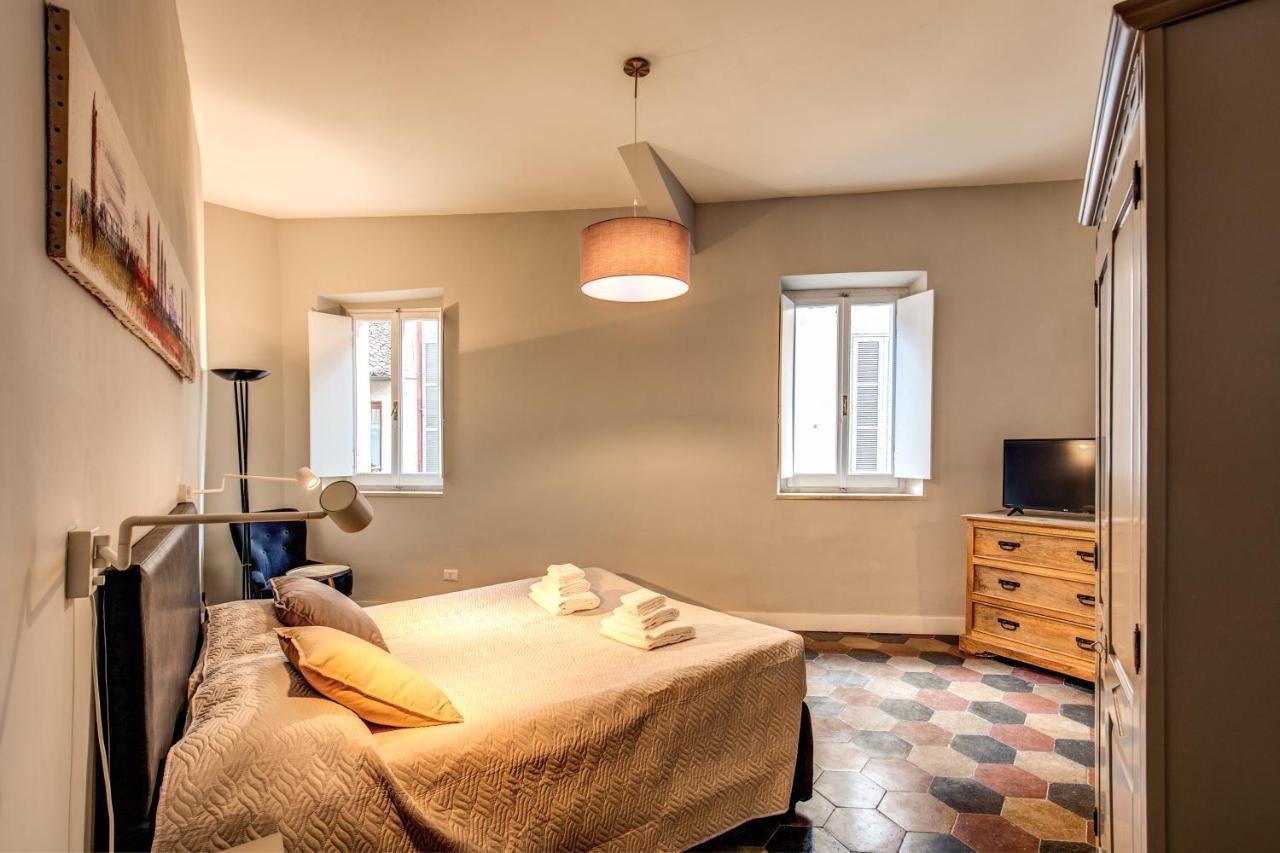 Rr Apartments Campo Dei Fiori Róma Kültér fotó