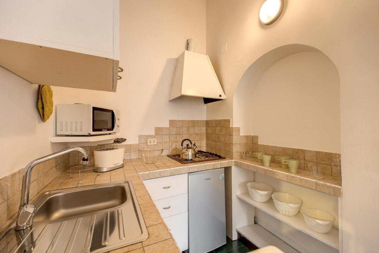 Rr Apartments Campo Dei Fiori Róma Kültér fotó