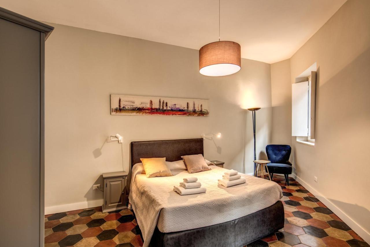 Rr Apartments Campo Dei Fiori Róma Kültér fotó