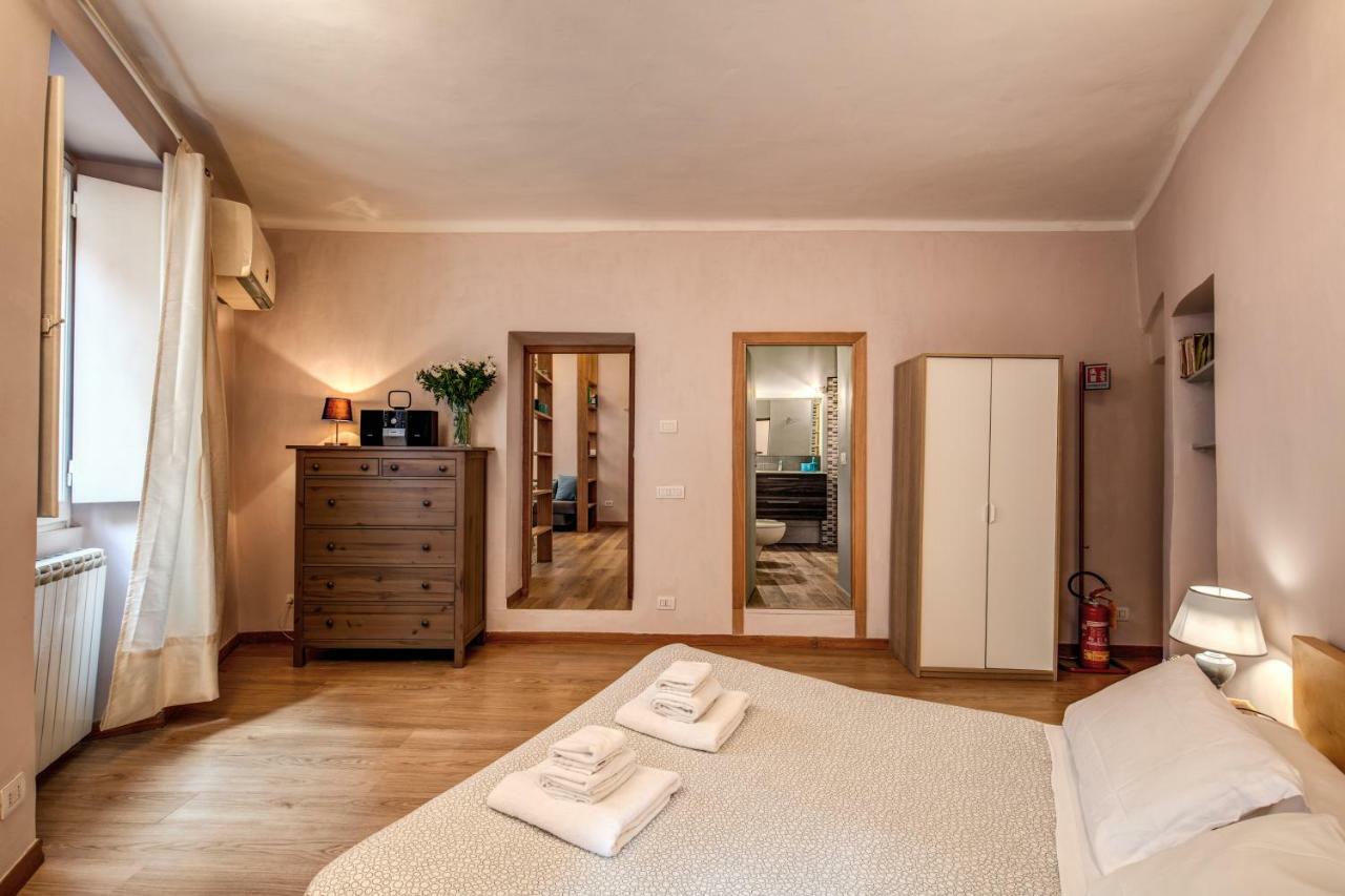 Rr Apartments Campo Dei Fiori Róma Kültér fotó